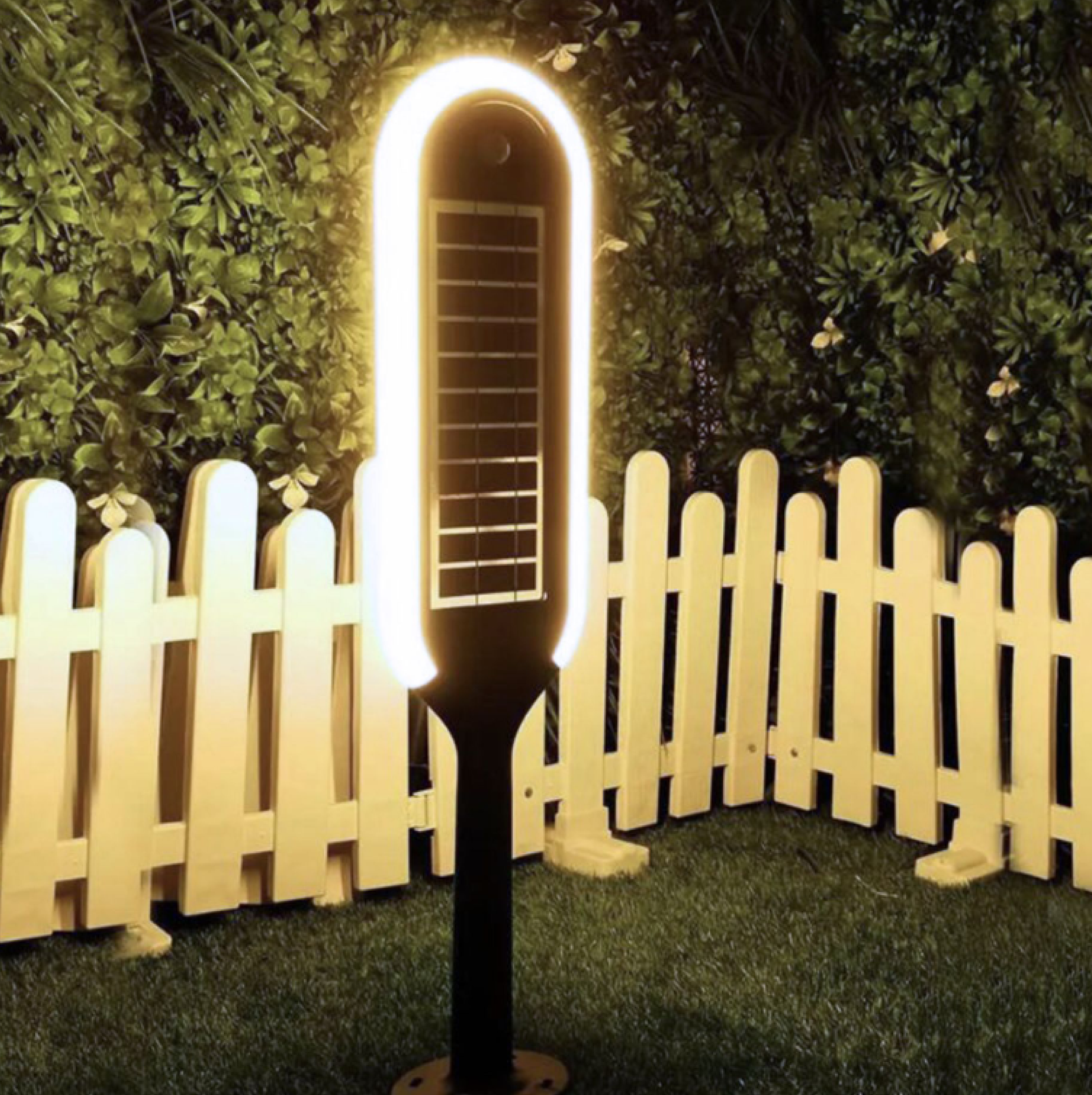 BOLARDO LED 5W DOBLE PANEL SOLAR 360° CON SENSOR ILUMAX 2106 - Imagen 3