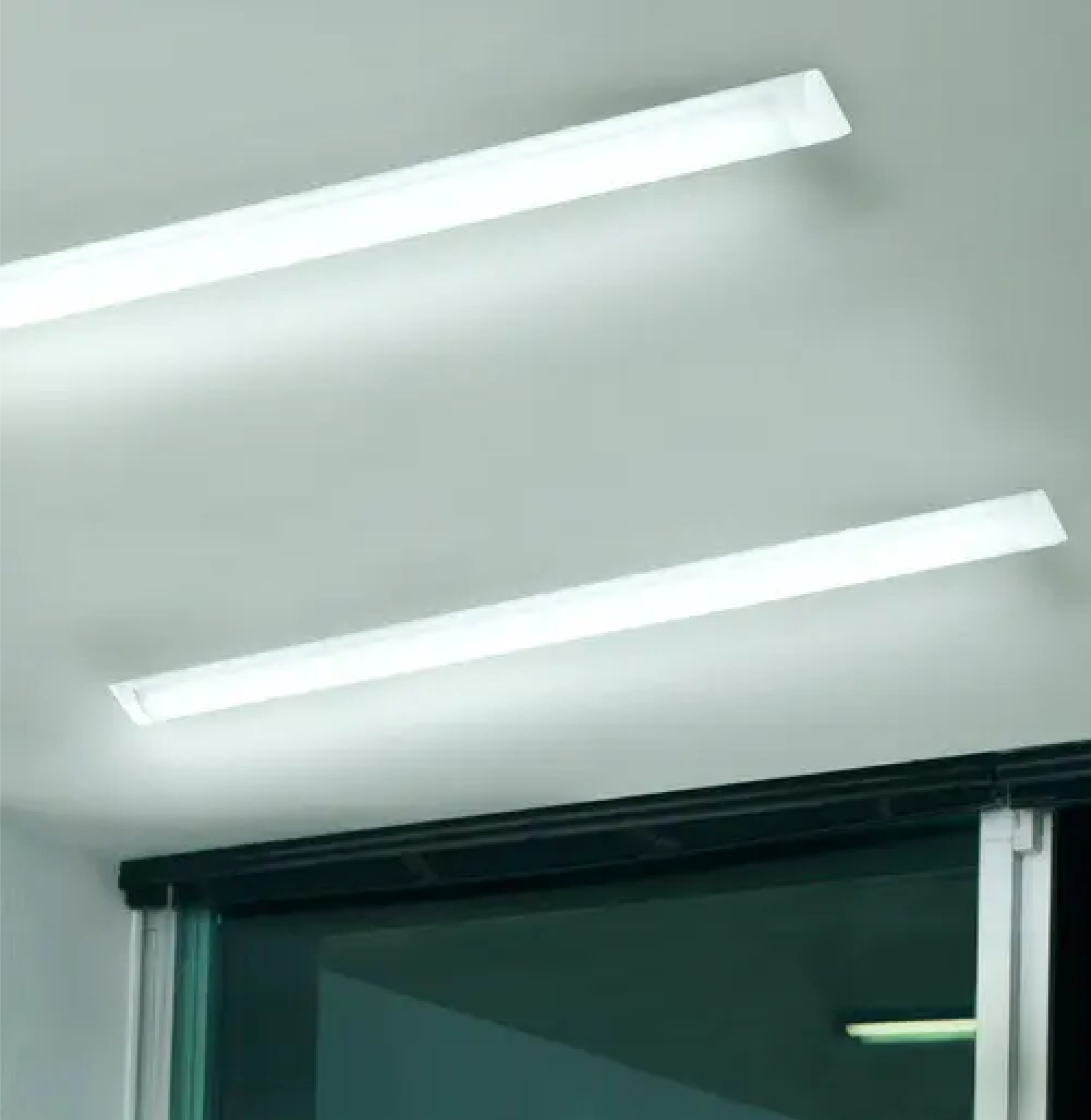 LAMPARA LED TECHO 72W 6500K 2.40 MERCURY REF ITL32 - Imagen 2