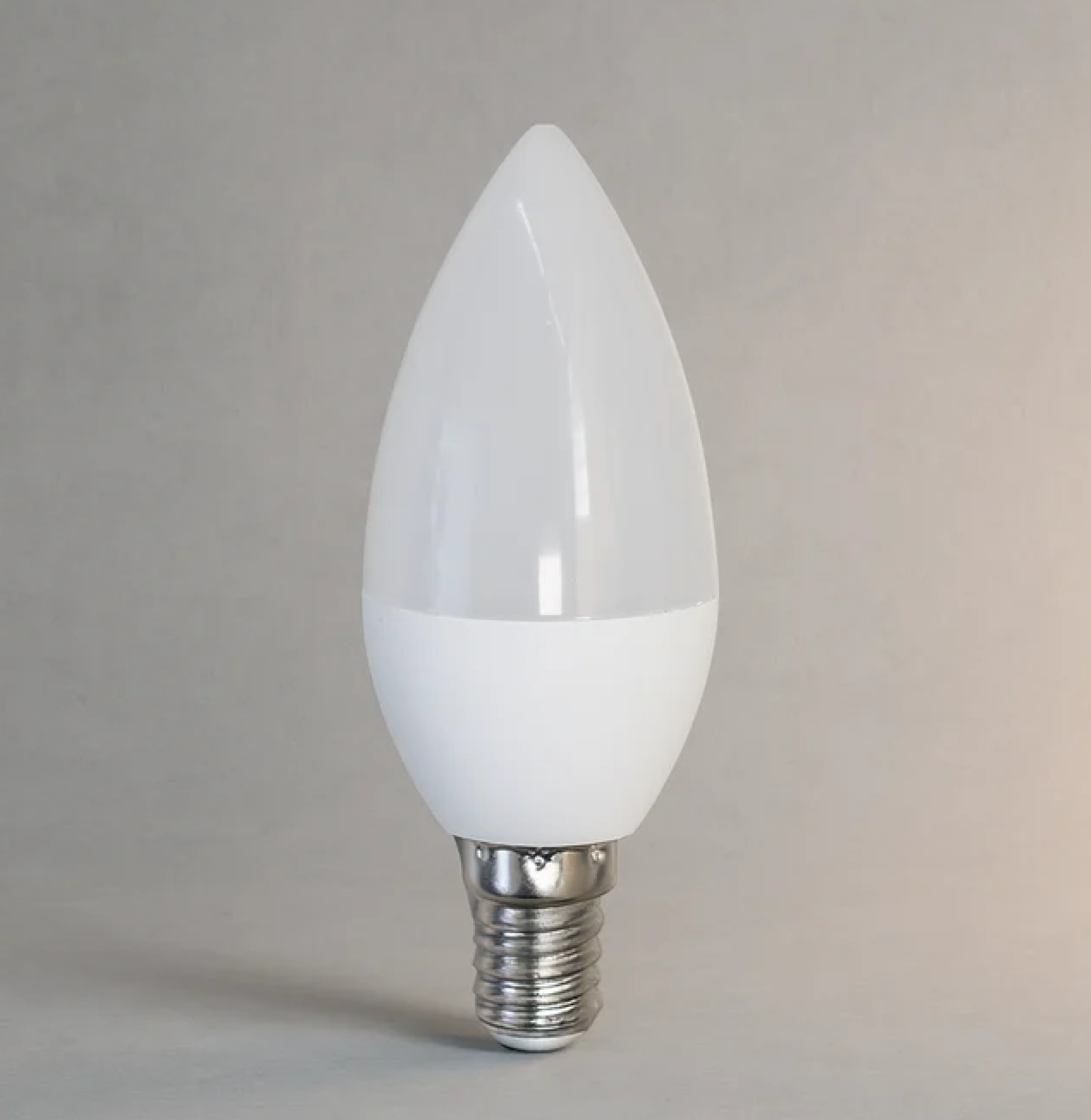 LED VELA 4W 3500K E-14 OPALIZADO ILUMAX REF 606